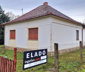 Központi helyen, Harkányi családi ház eladó